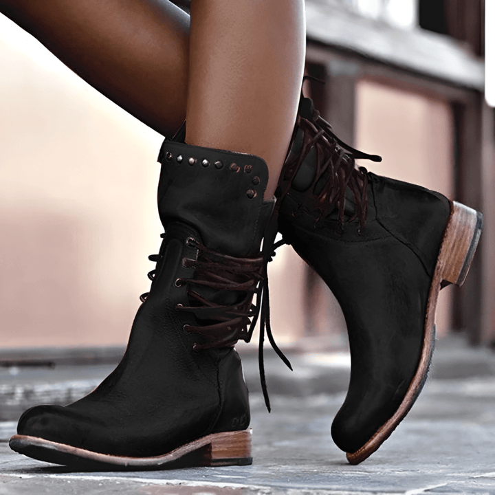 Annia - Leather Boots with Laces